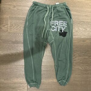 Free city sweats